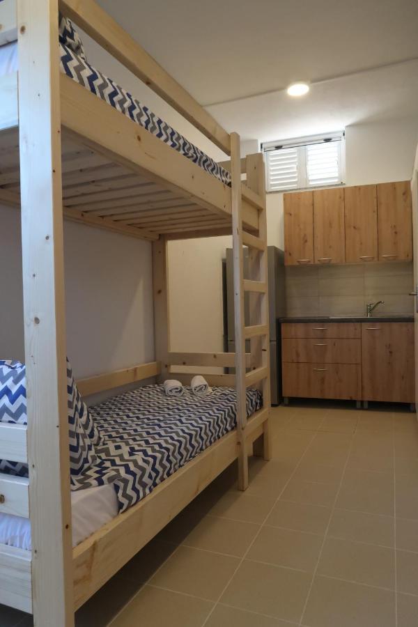 Вилла Robinson Olive Tree Huts Cara Экстерьер фото