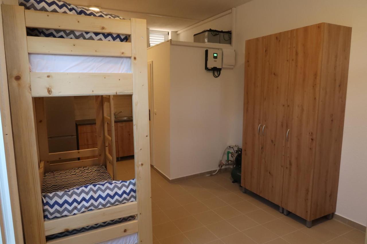 Вилла Robinson Olive Tree Huts Cara Экстерьер фото